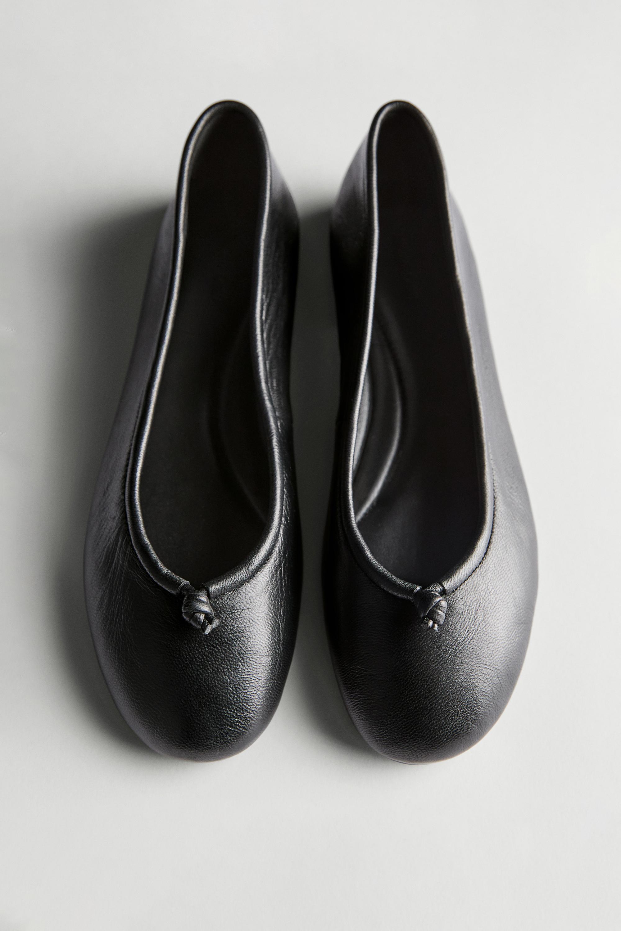Leather ballet flats with knot